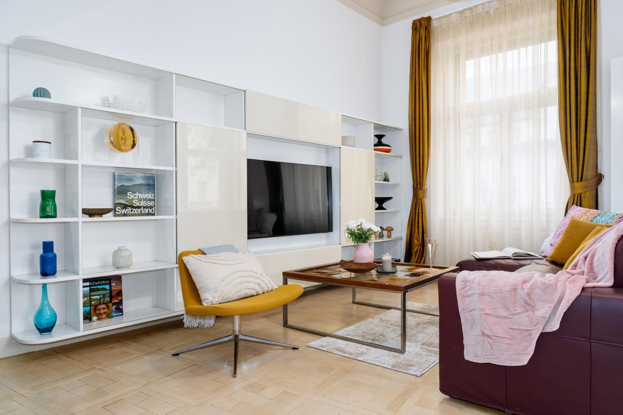 Daire Days - 1min Old Town Square - 1bdr - Parizska Street Prag